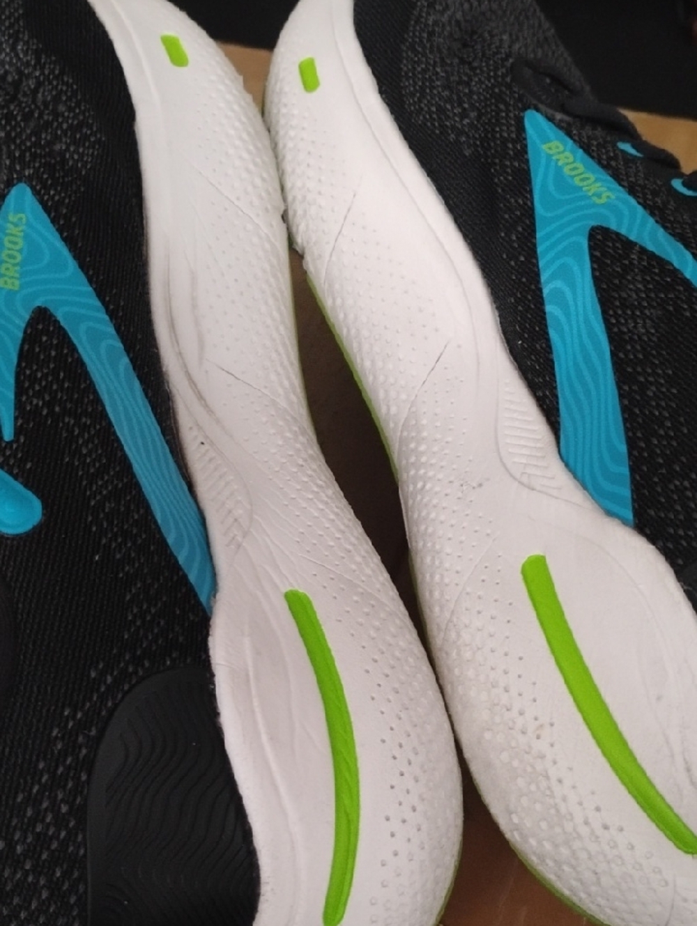 Brooks Ghost Max - Picture 7 of 11